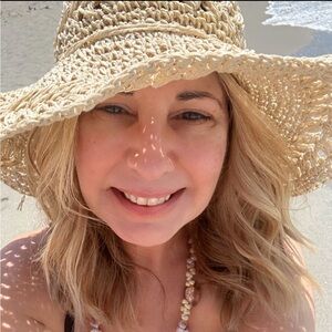 Meet your Posher, Patricia